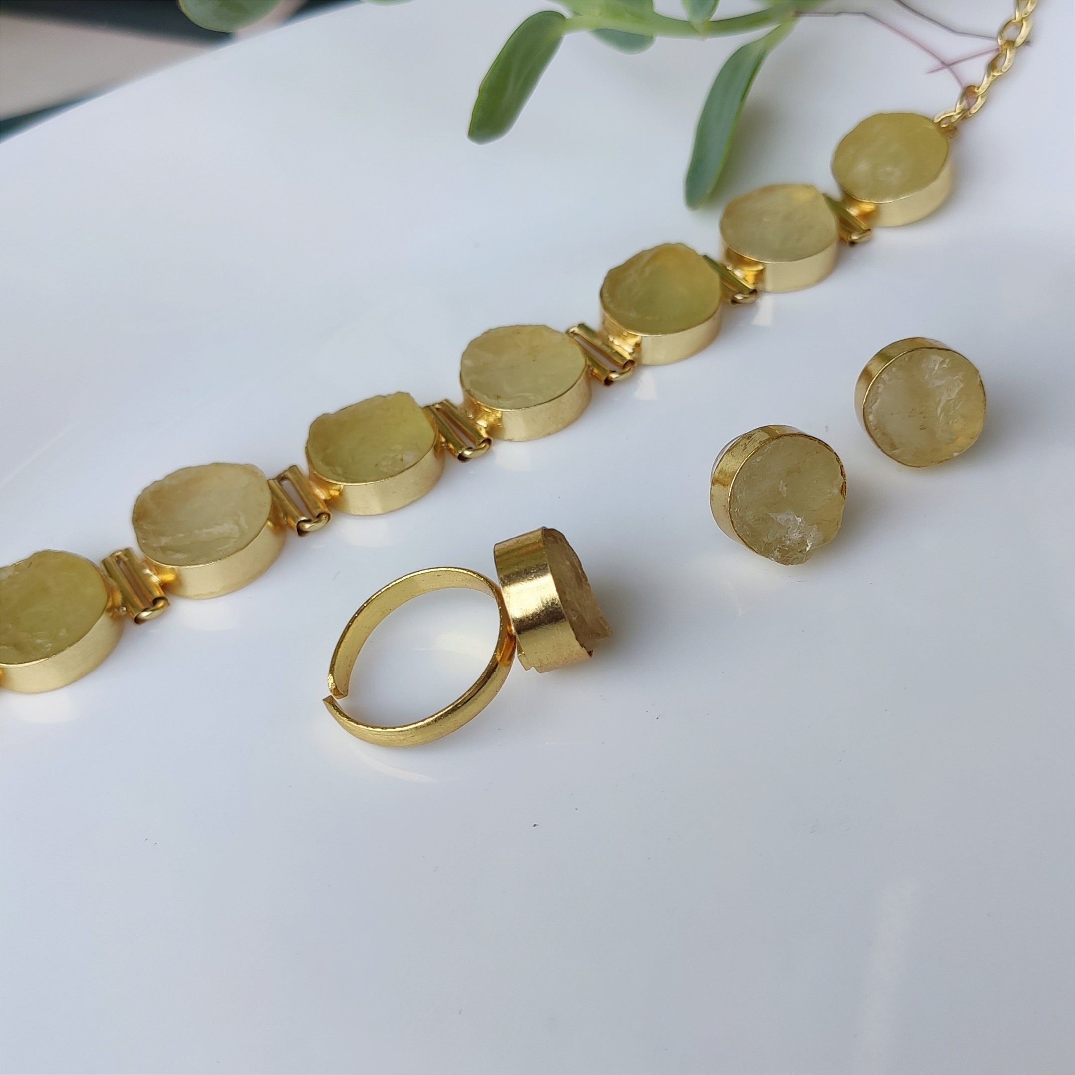Raw Stone Buttons and Links choker set - Lemon Quartz
