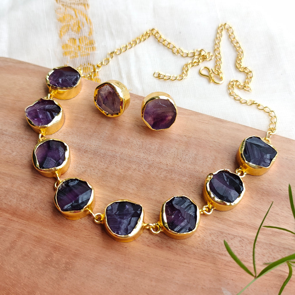 Amethyst buttons choker with studs