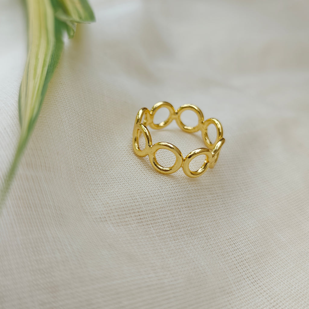 Golden Bubbles Band finger ring