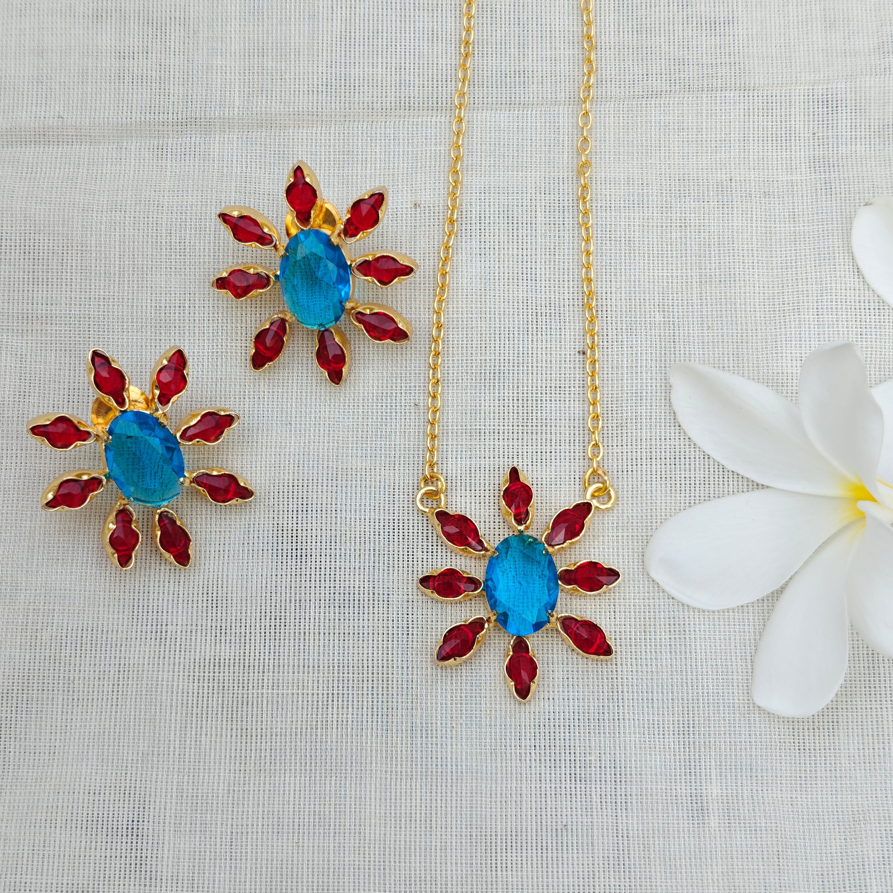 Floral Bloom Crystal Pendant set