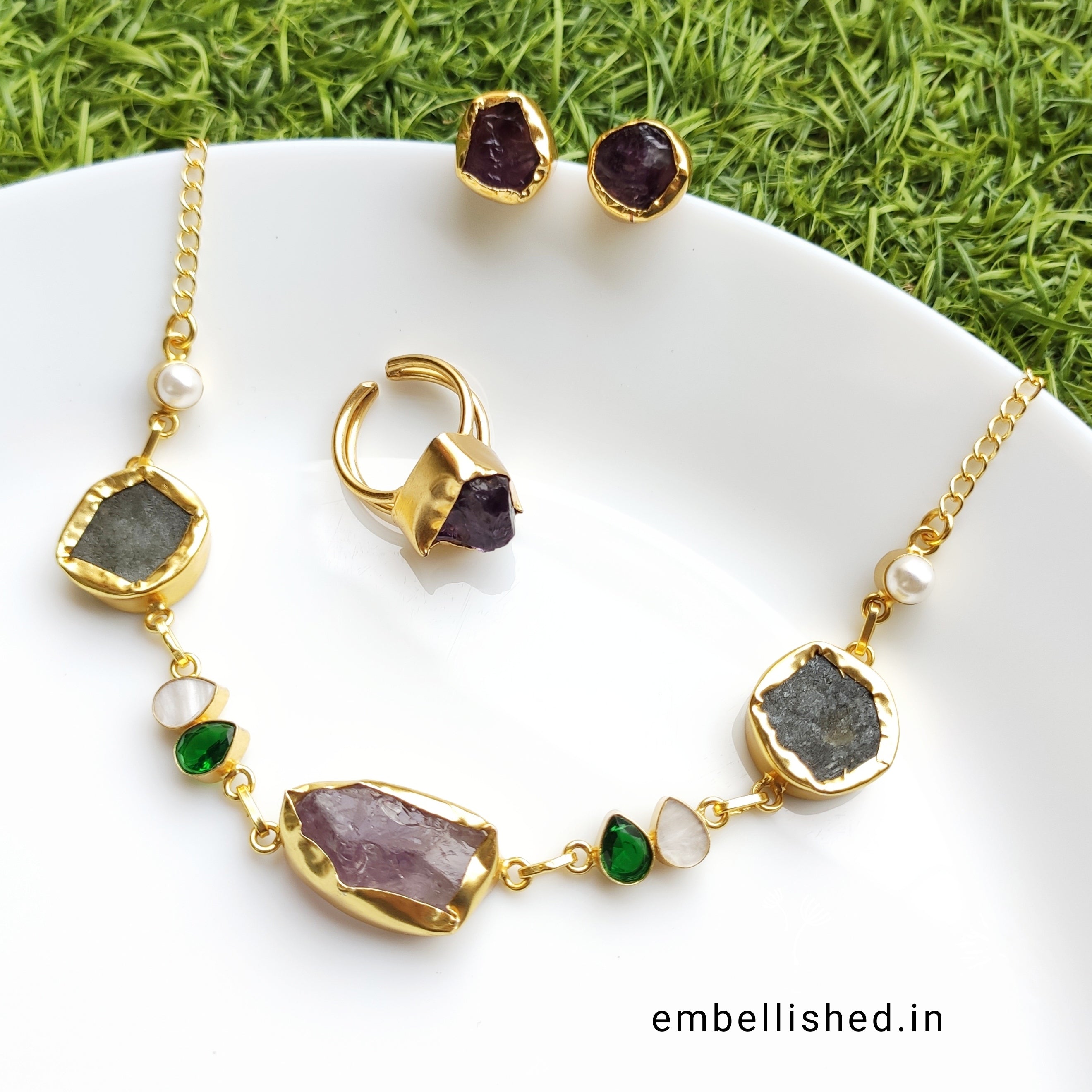 Amethyst eclectic stones choker set