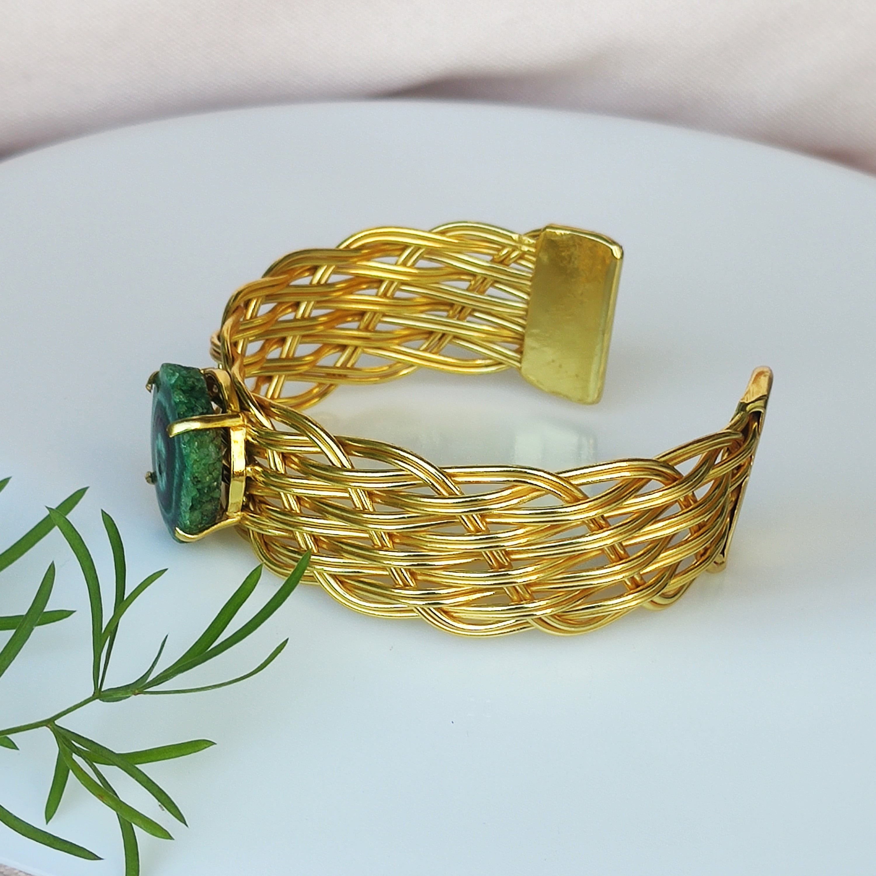 Solar agate mat bracelet - green