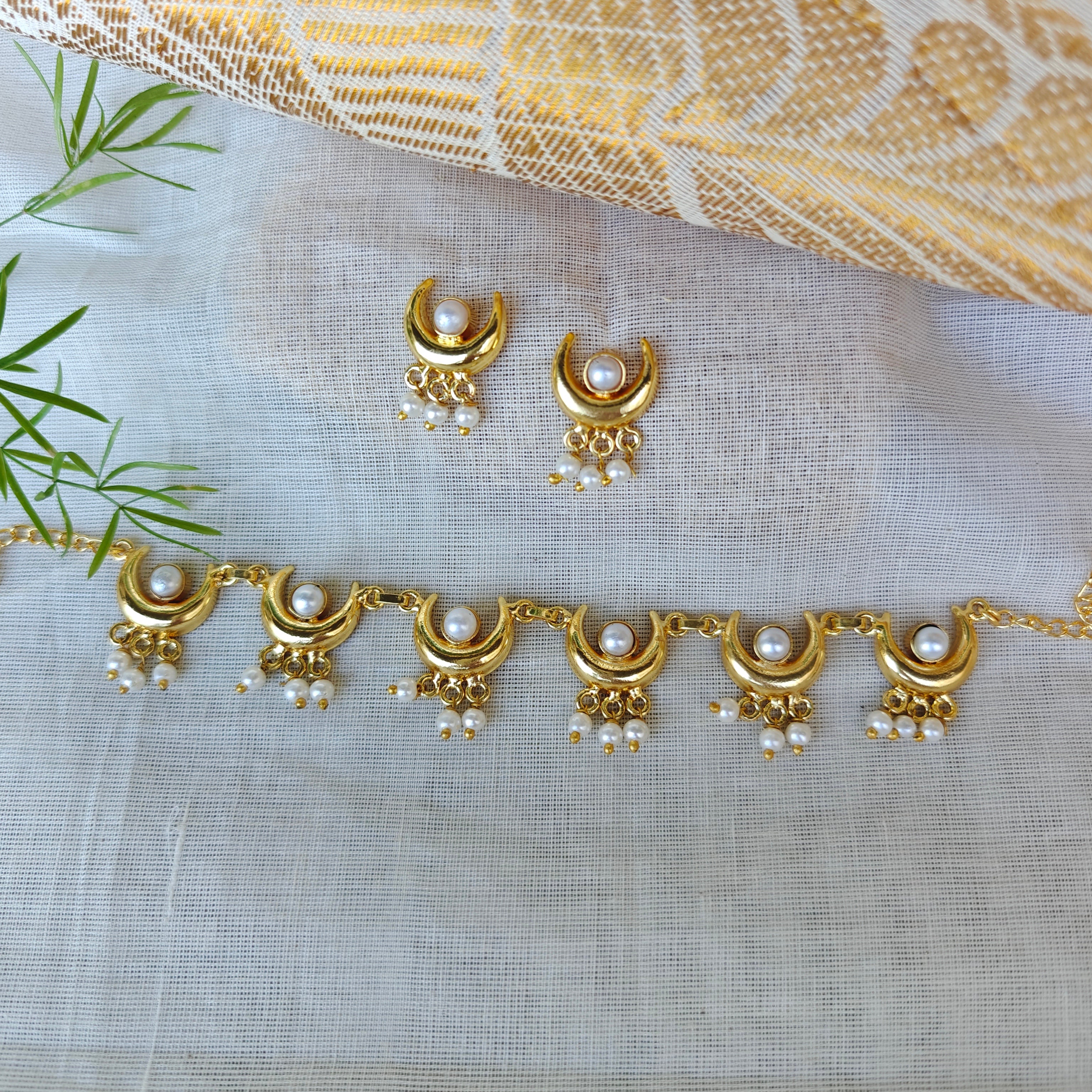 Chandrakor pearl choker set