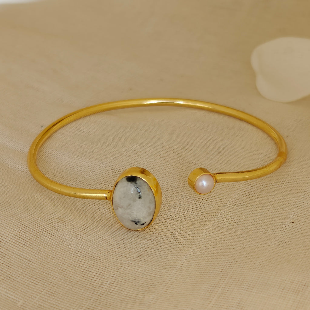 Moonstone and Pearl slim kada