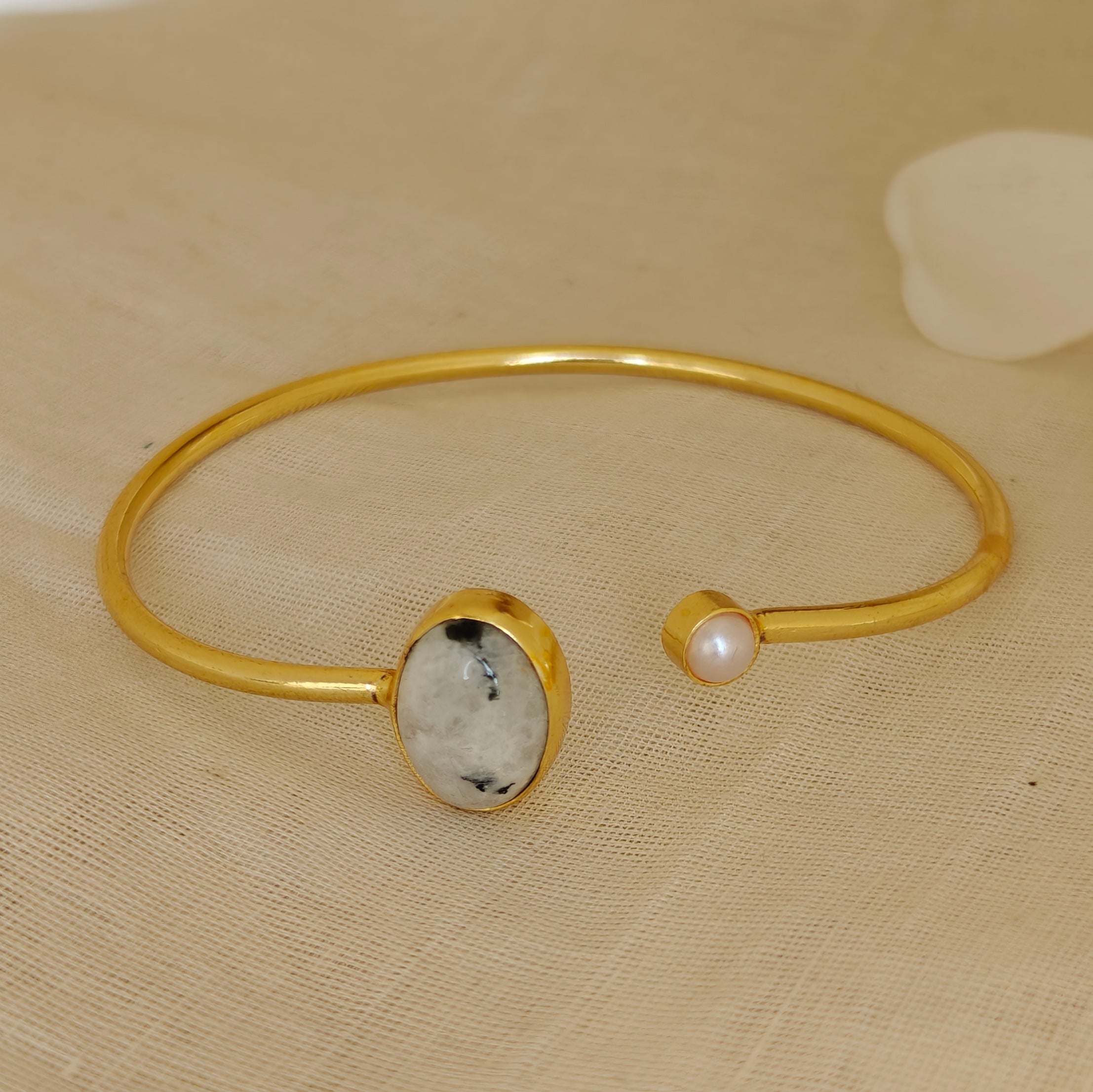 Moonstone and Pearl slim kada