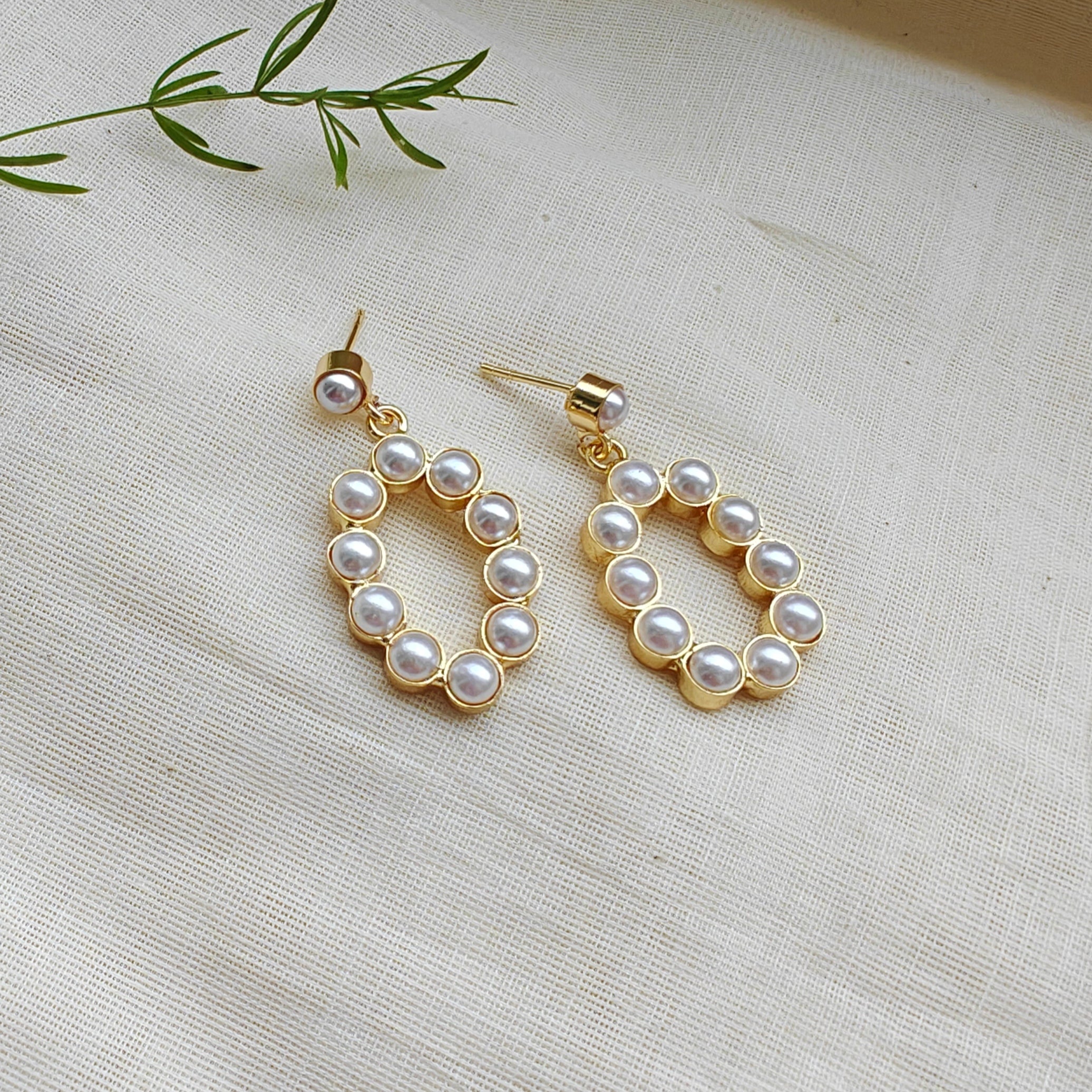 Mini Pearl Oval drop earrings
