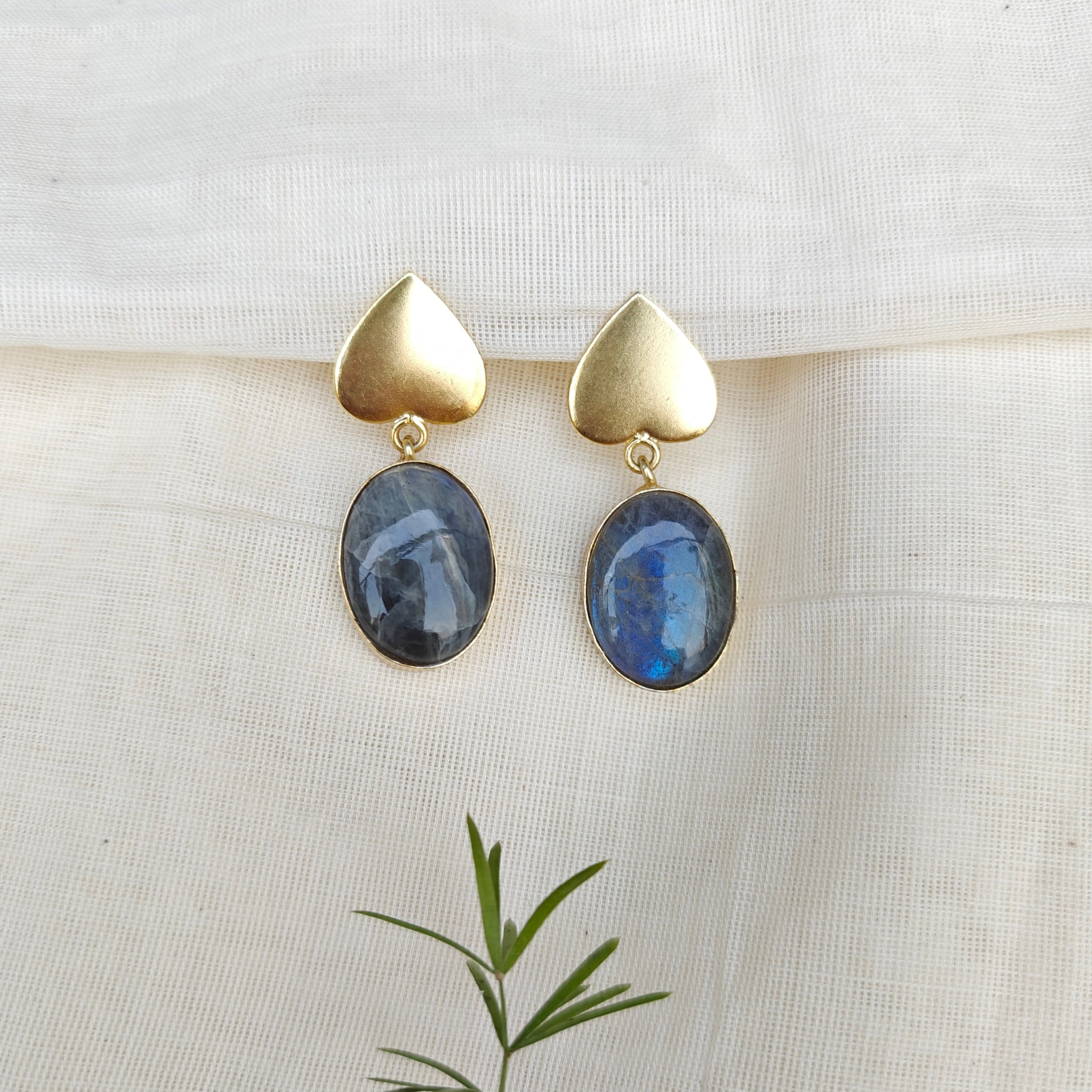 Labradorite heart drops 💙