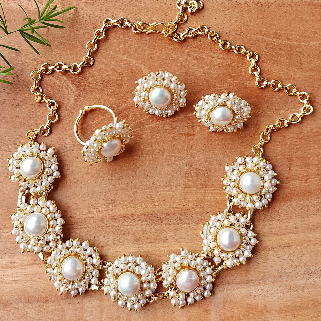 Regal Pearl Choker Set