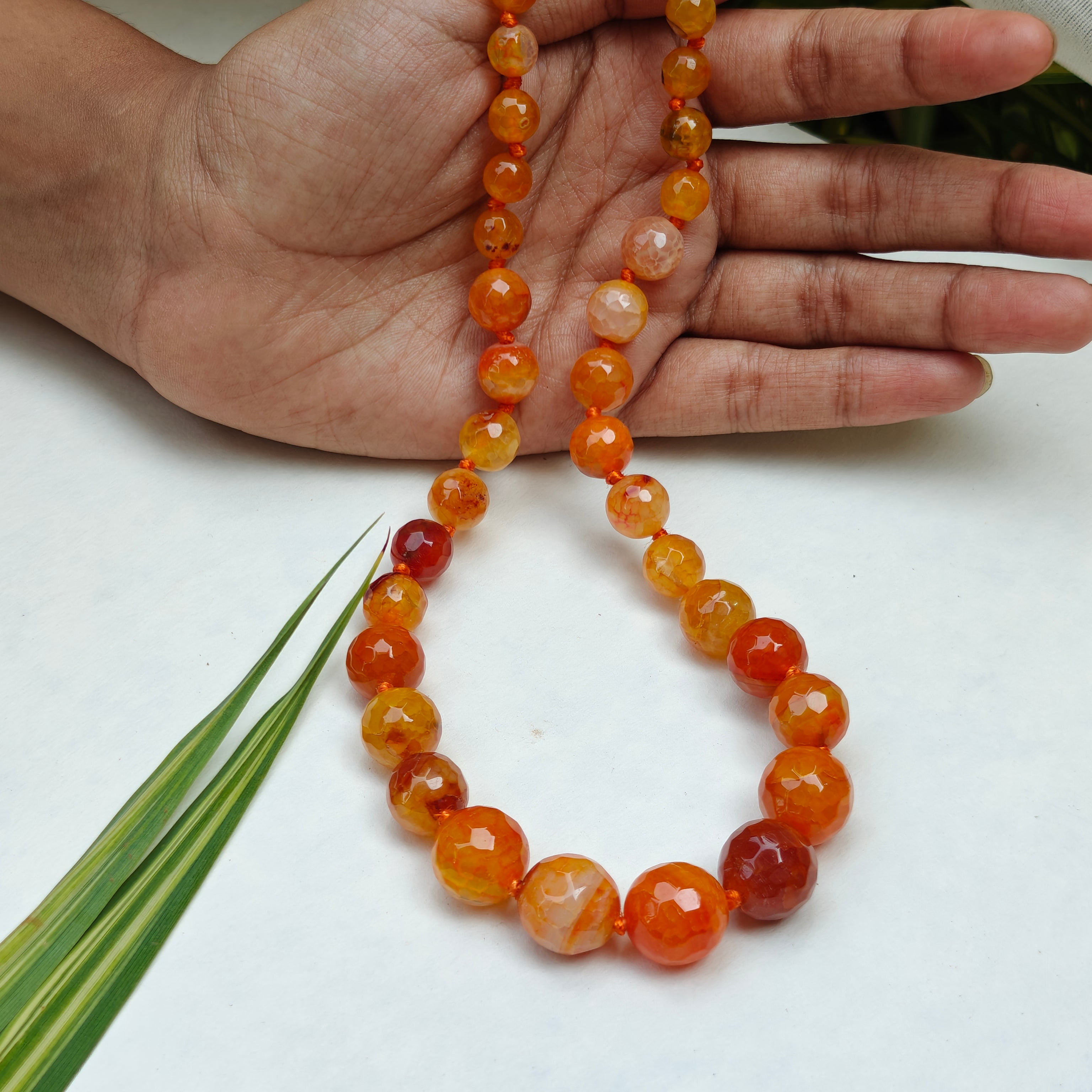 Agate graded beads necklace