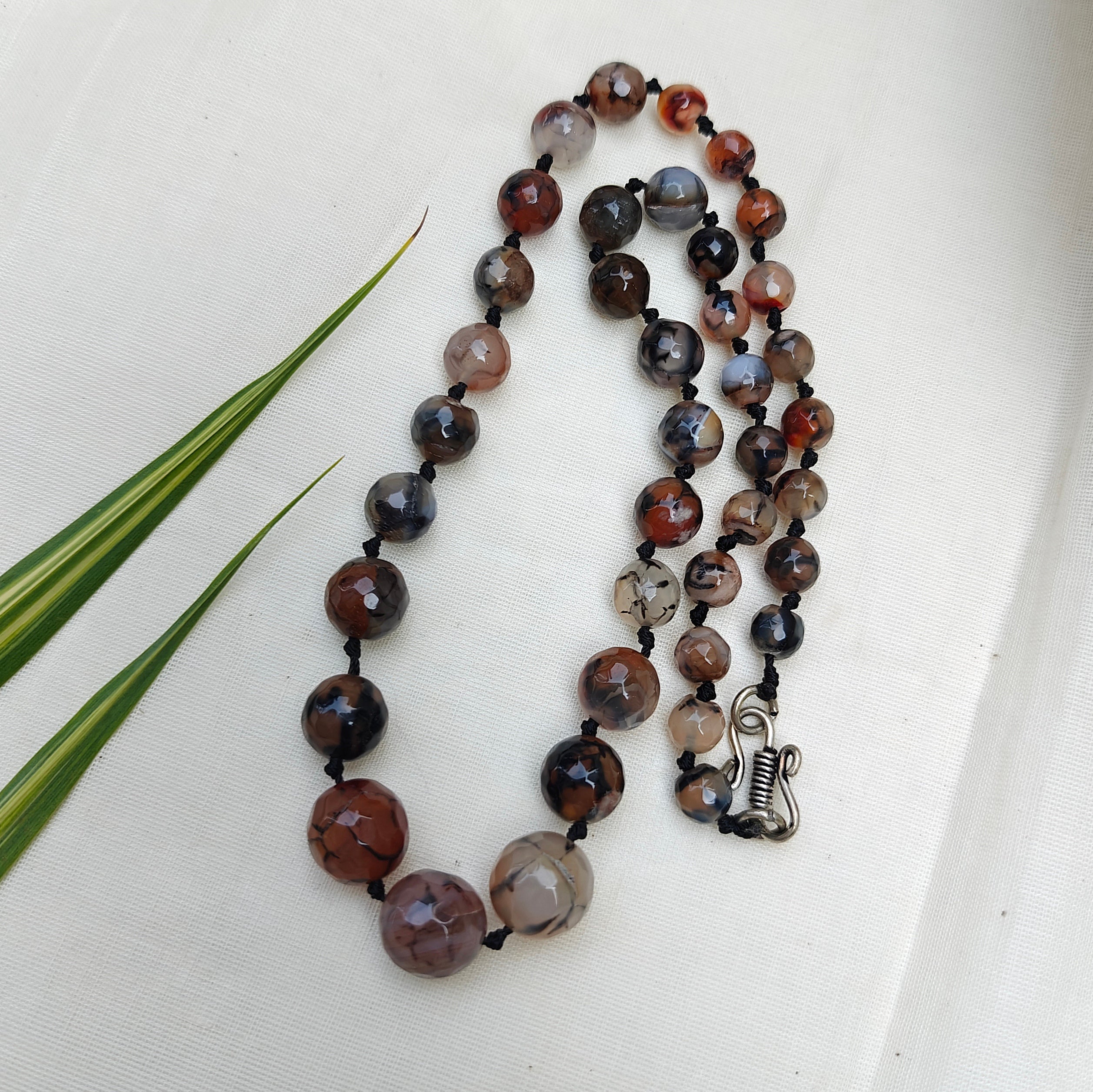 Agate graded beads necklace