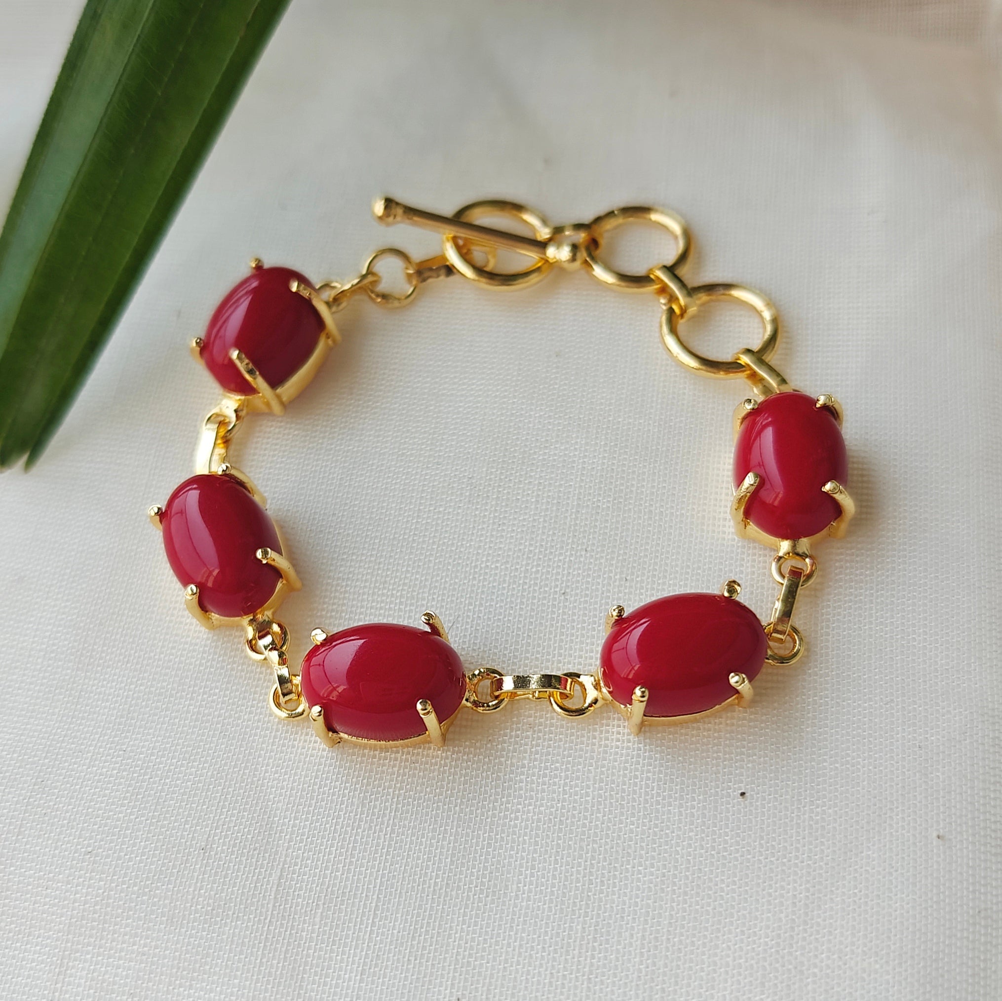 Coral tumble stones bracelet