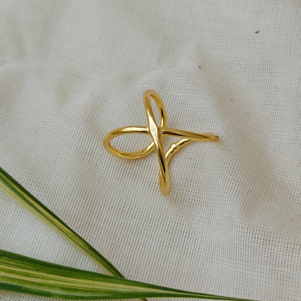 Golden Cross finger ring