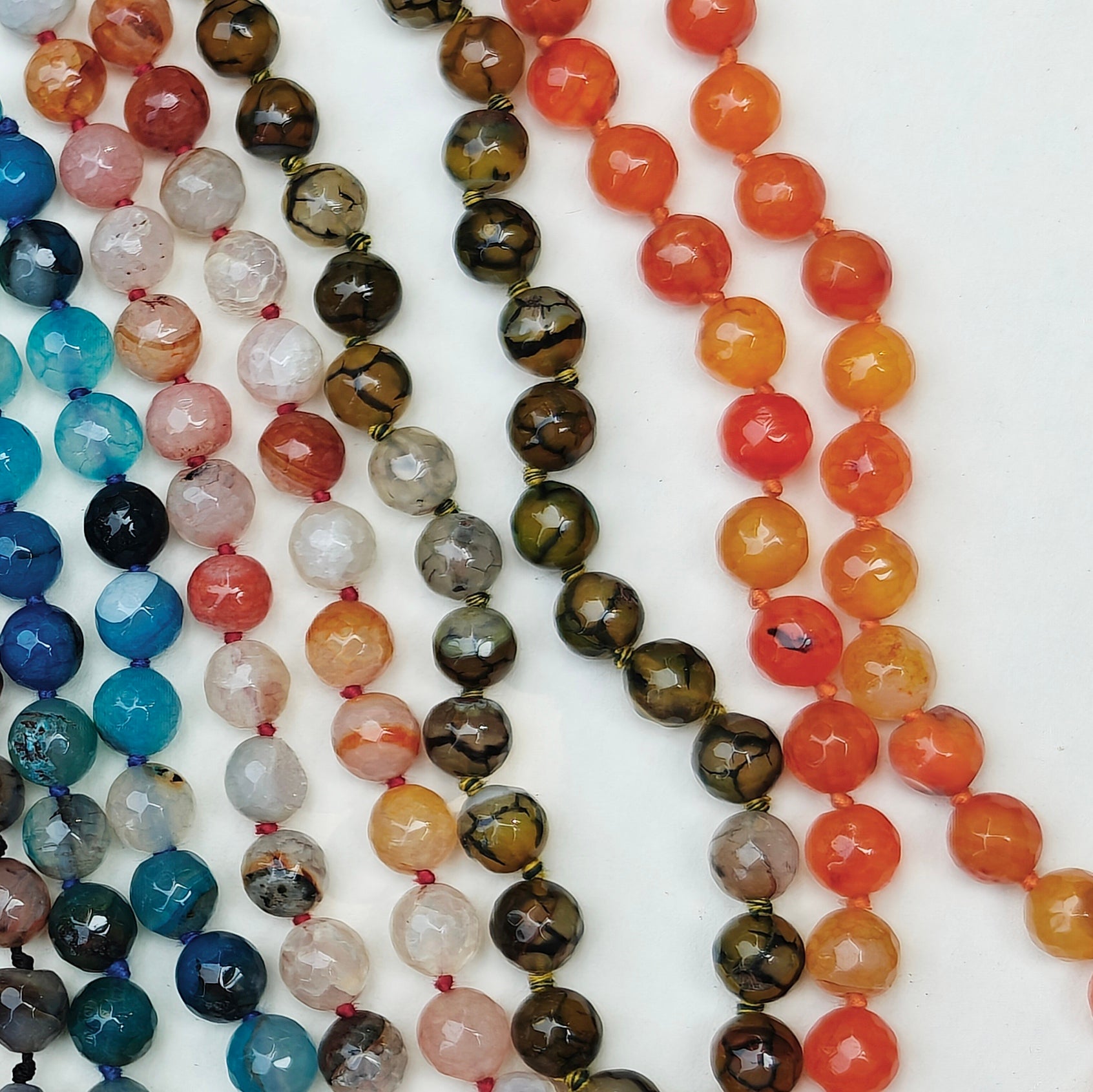 Agate beads short necklace