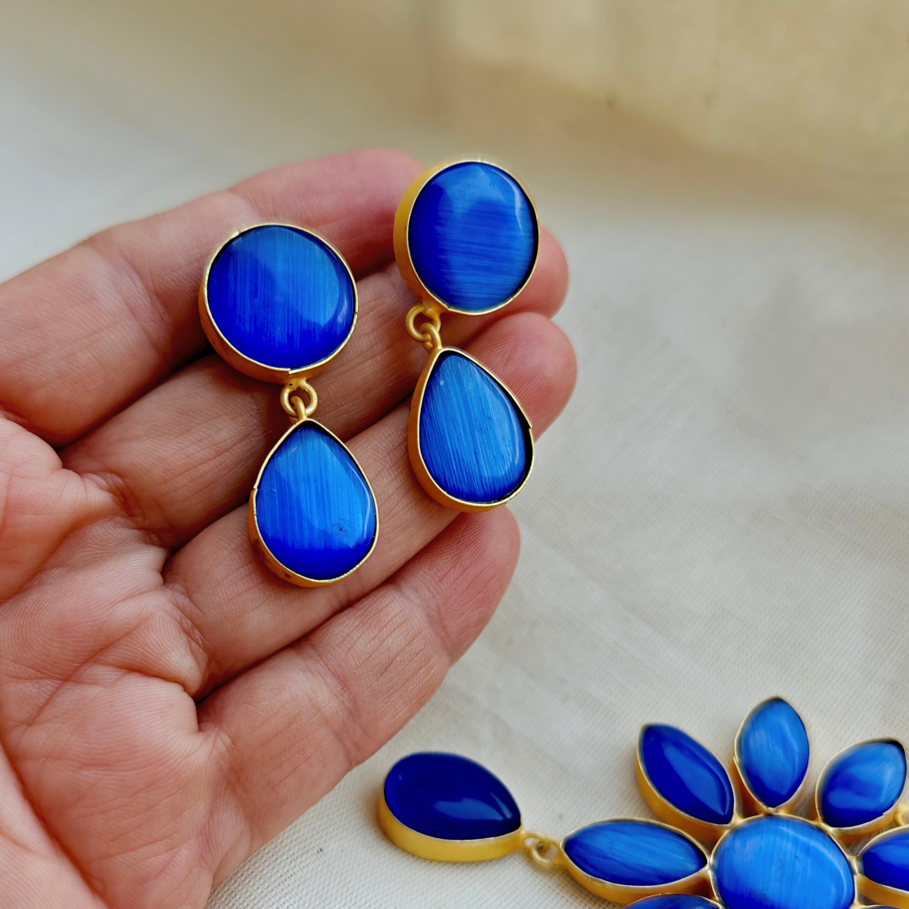 Floral Elegance Indo-western necklace set - blue