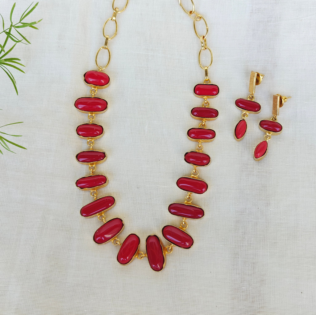 Simulated coral necklace set
