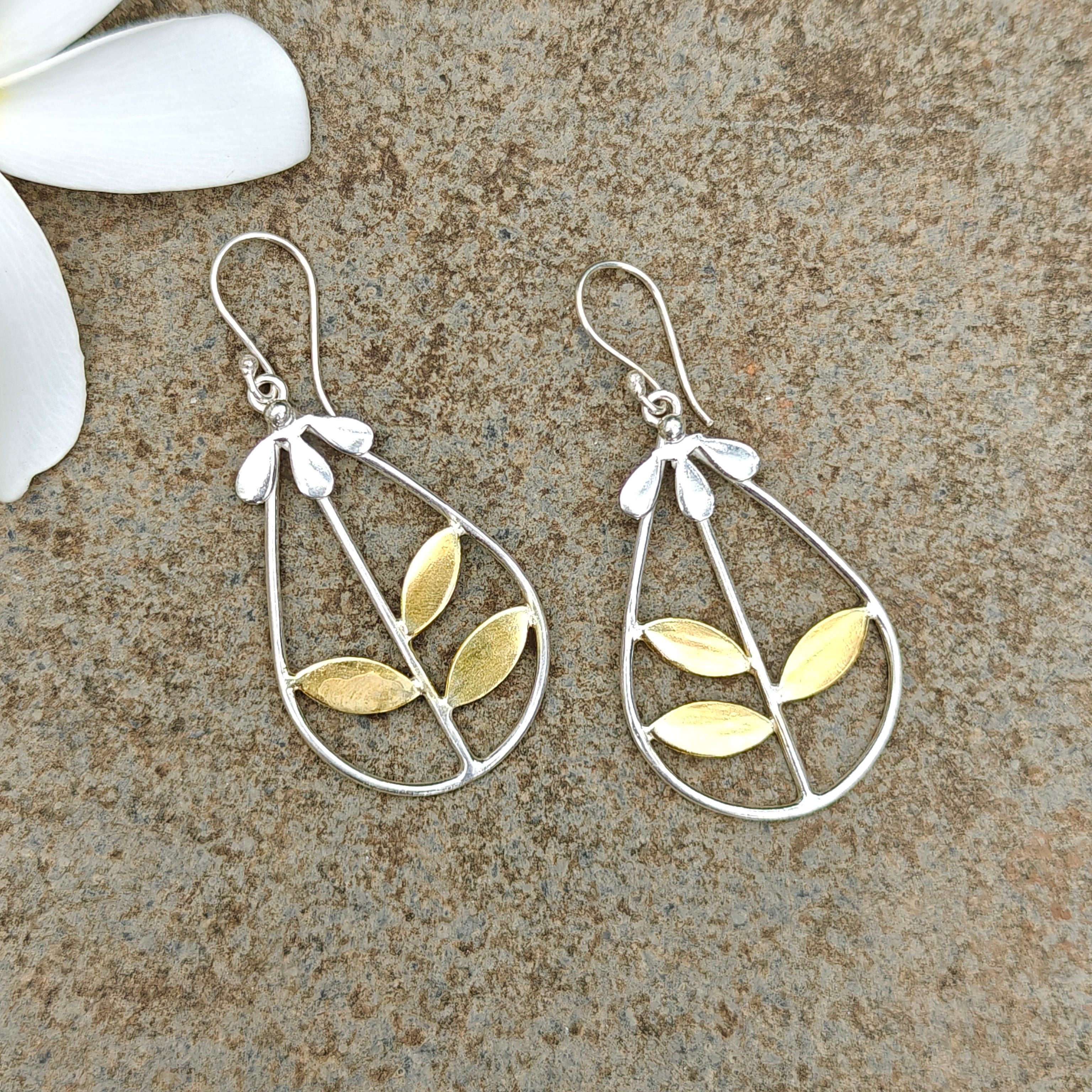 Willow Bloom hooks