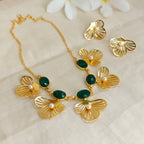 Vibrant Stones and Filigree Blooms necklace set