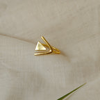 Golden Arrow finger ring