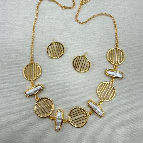 Stripe Coin and Baroque Pearl necklace set