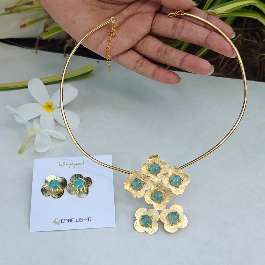 Blue Blossom Cluster Collar Necklace Set