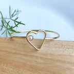 Slim heart and pearl open bangle