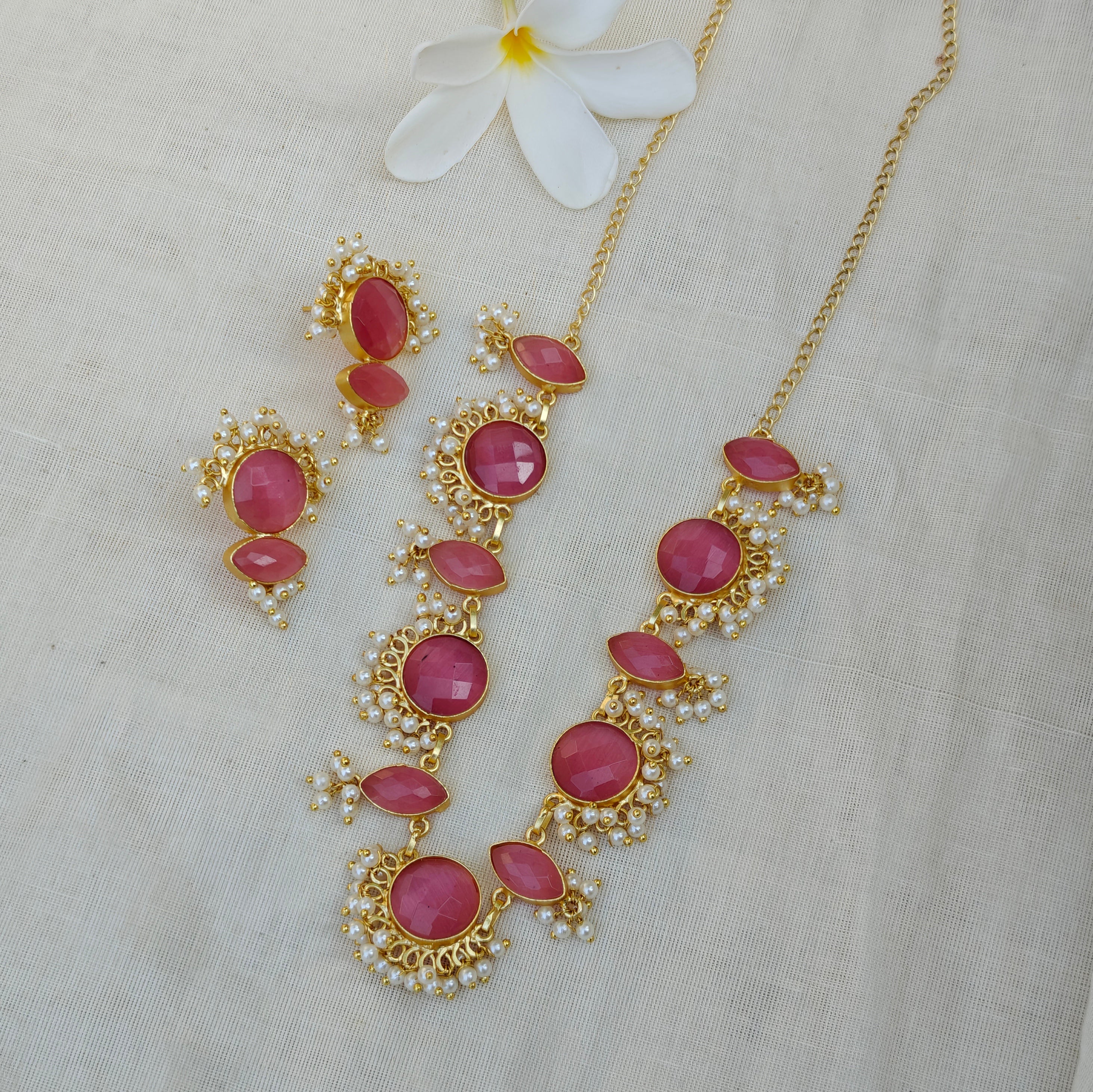 Pink Blushing Petals Pearl Necklace set