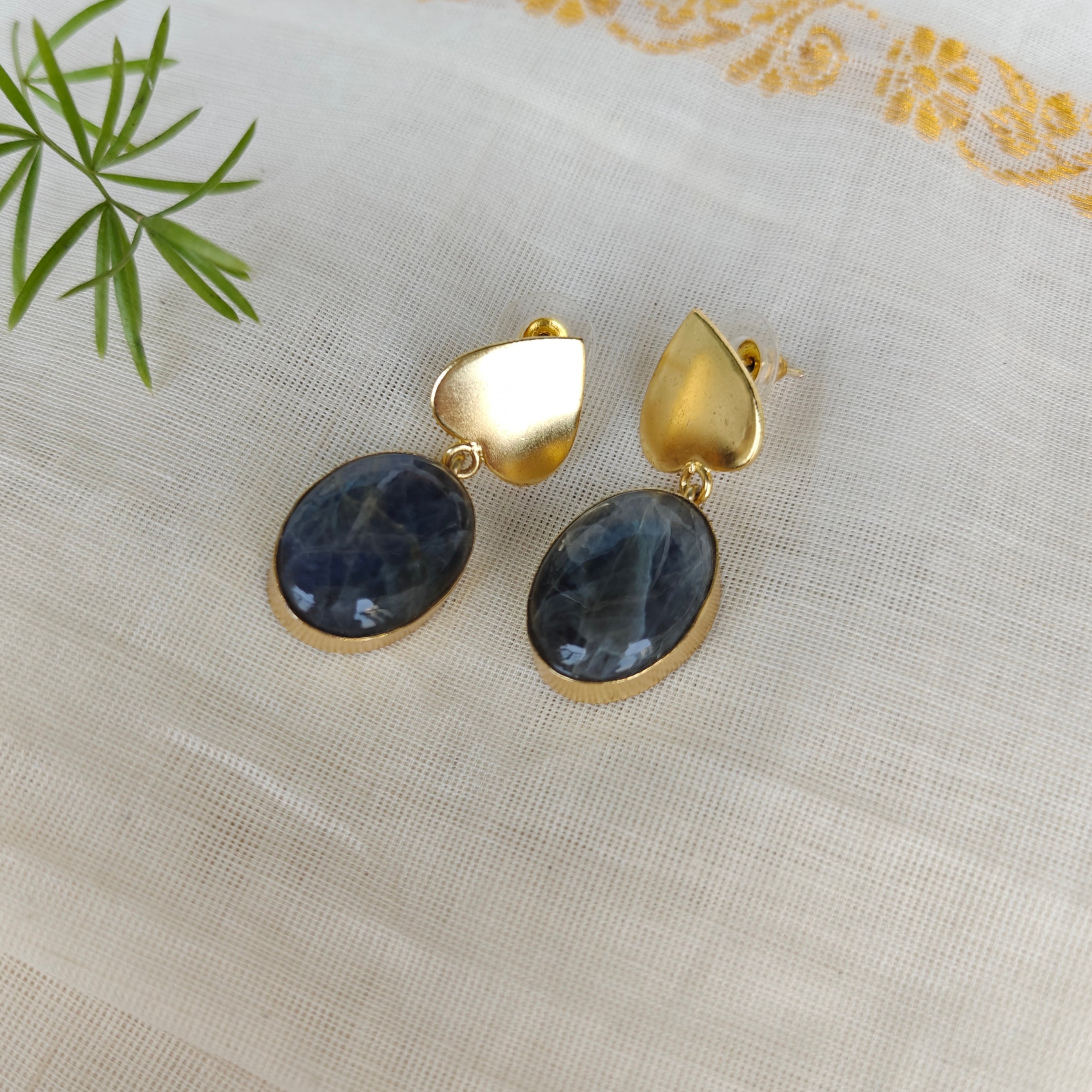 Labradorite heart drops 💙