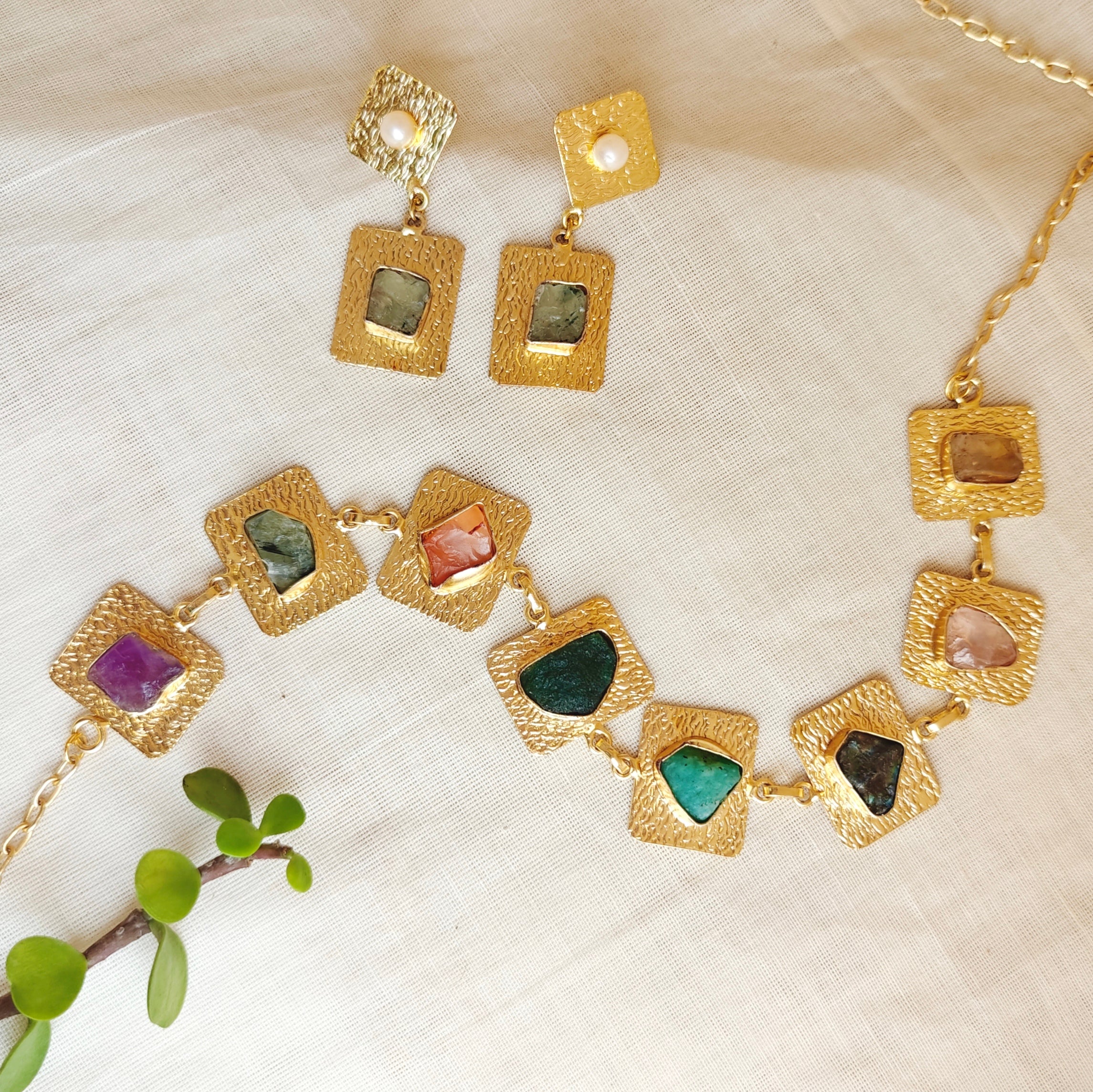 Bohemian Textured Raw Stone necklace set