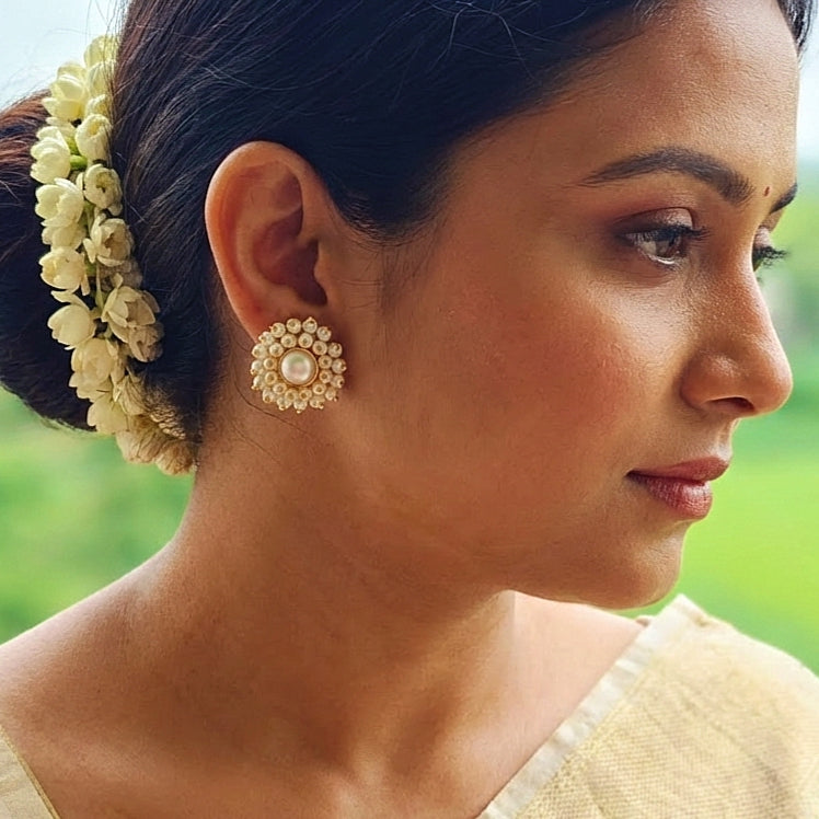 White freshwater pearl cluster small studs