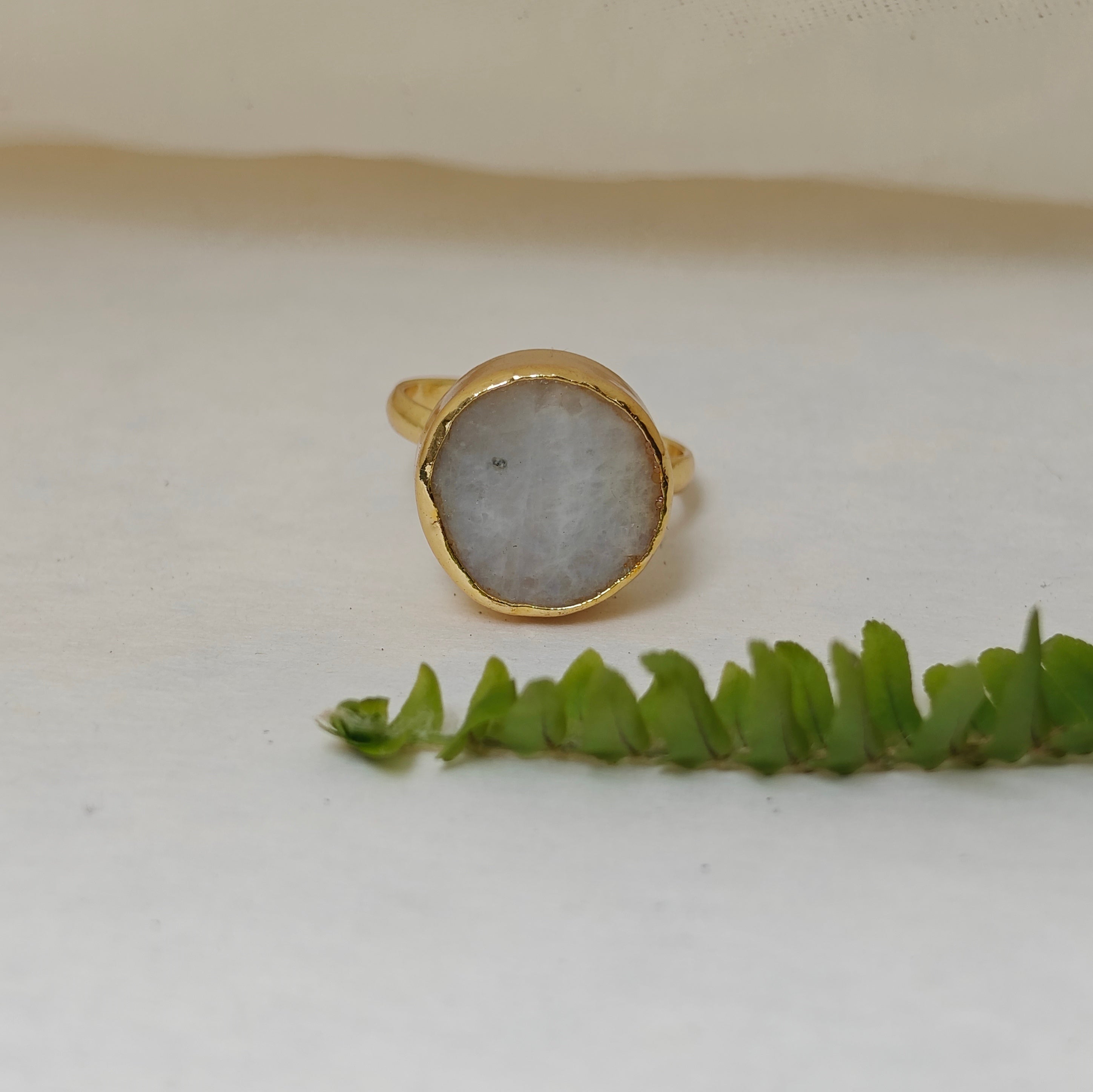 Natural Stone Button finger ring