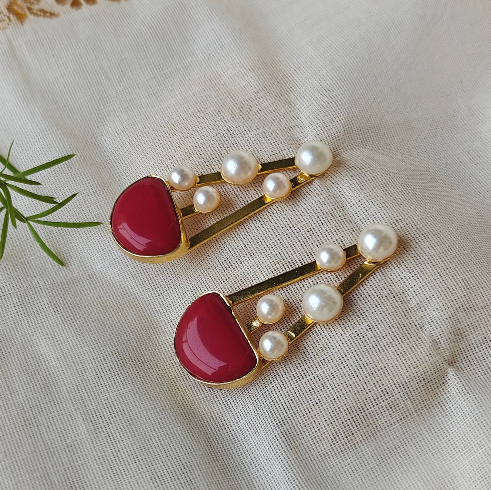 Abstract Melody drop earrings