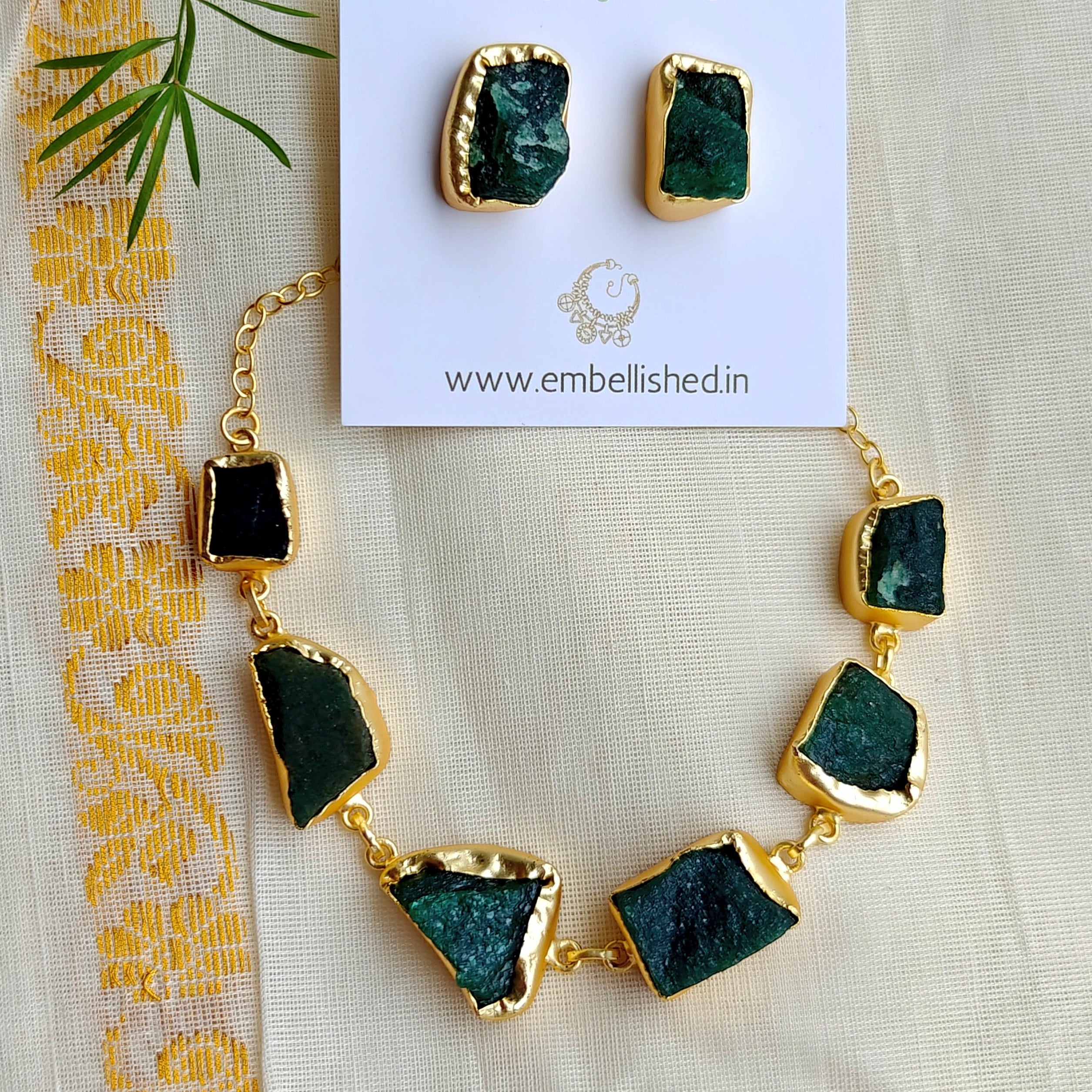 Green Aventurine nuggets choker with studs