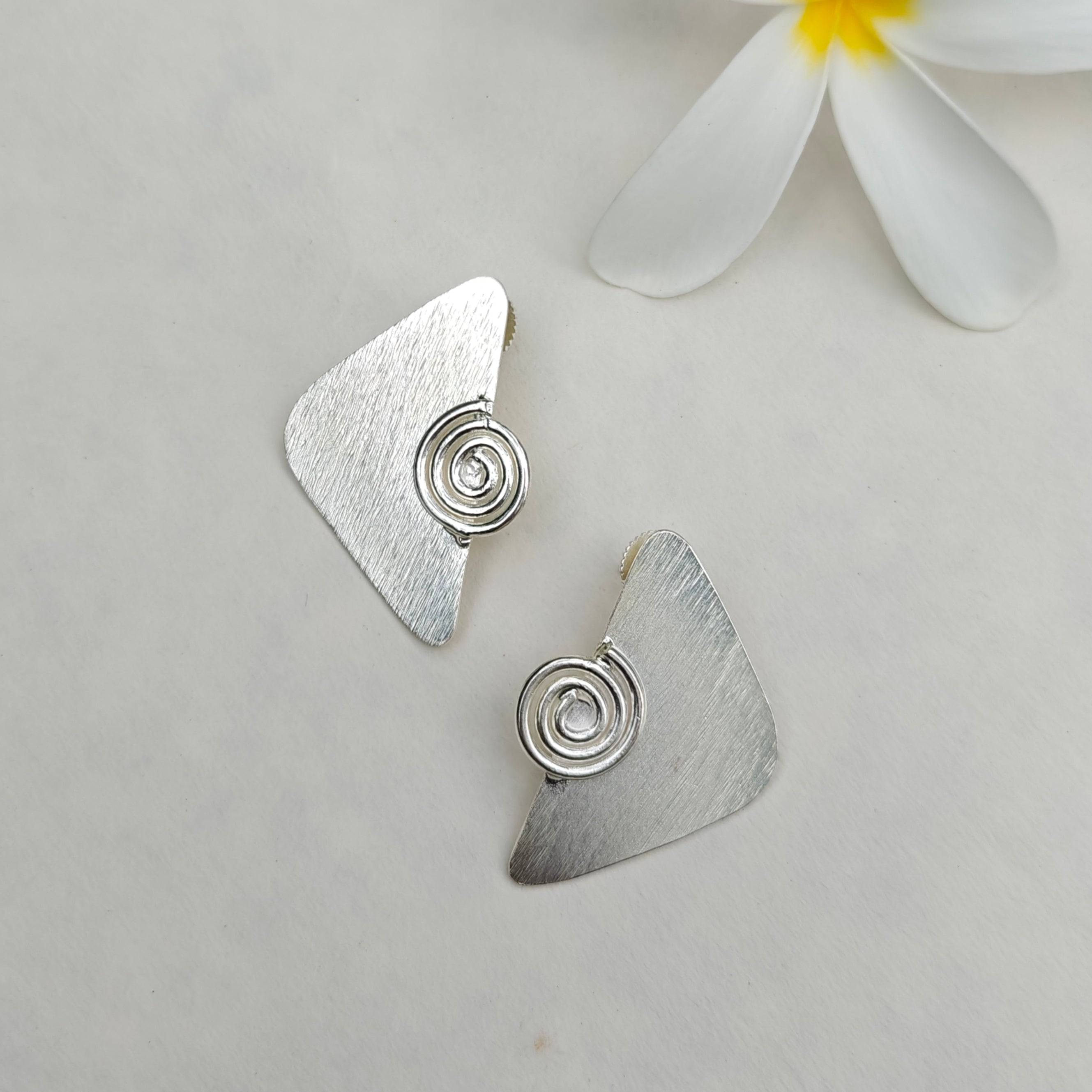 Brushed Silver Spiral Wedge studd