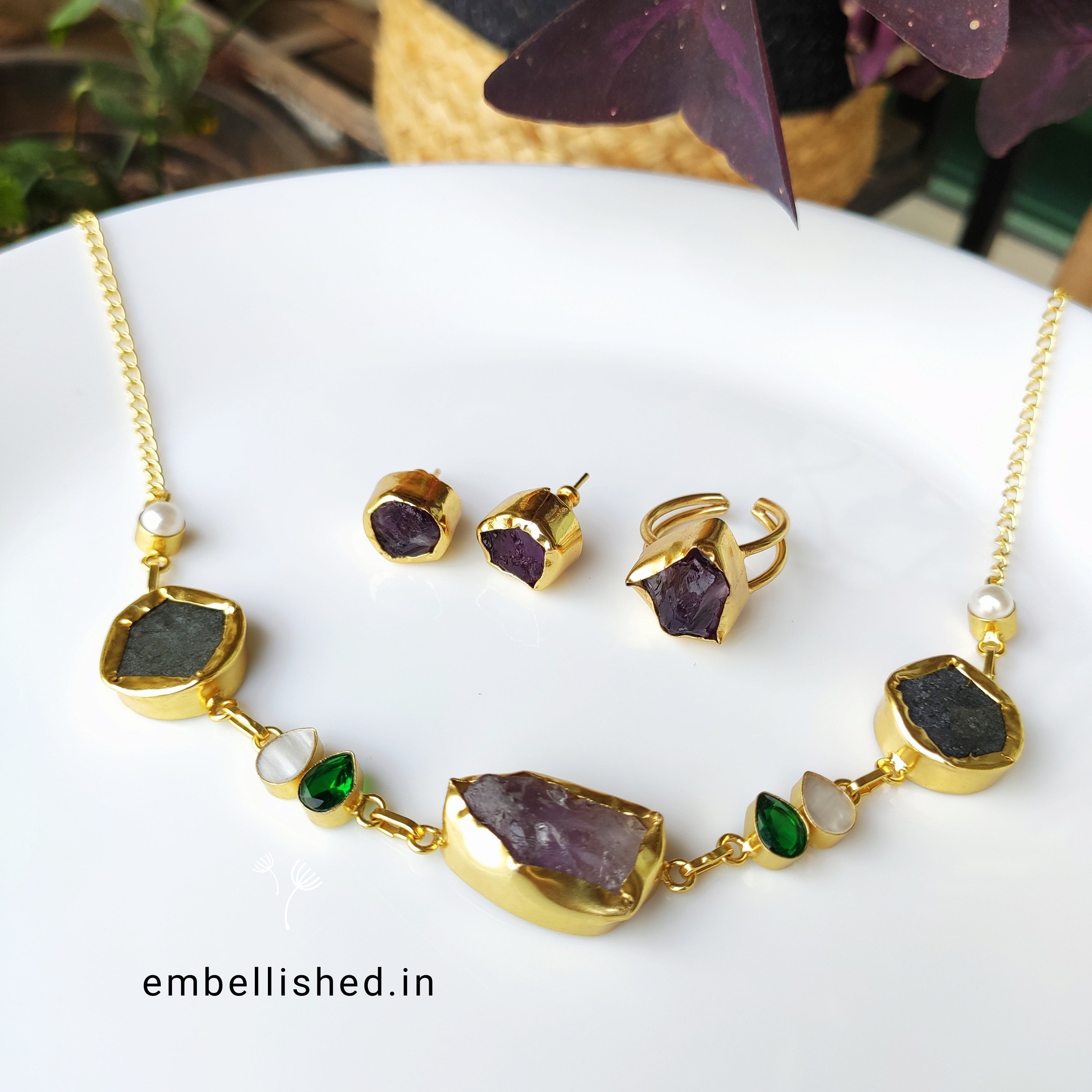 Amethyst eclectic stones choker set