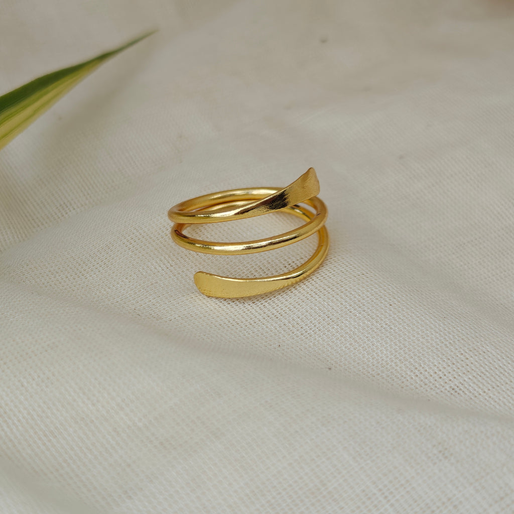 Golden Spiral finger ring