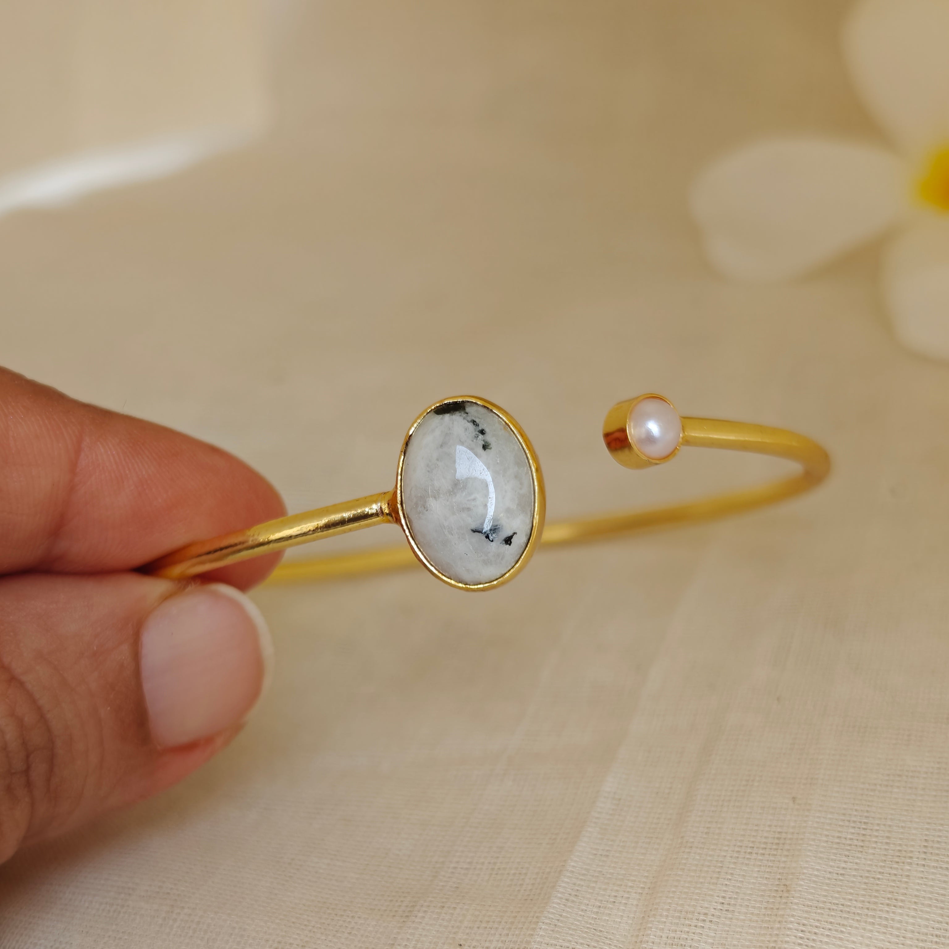 Moonstone and Pearl slim kada