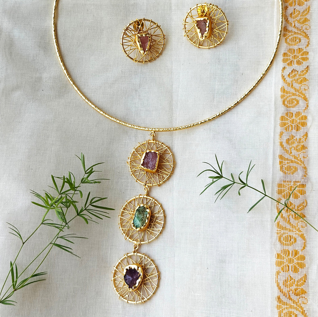 Aurora raw stones wire wrapped hasli set