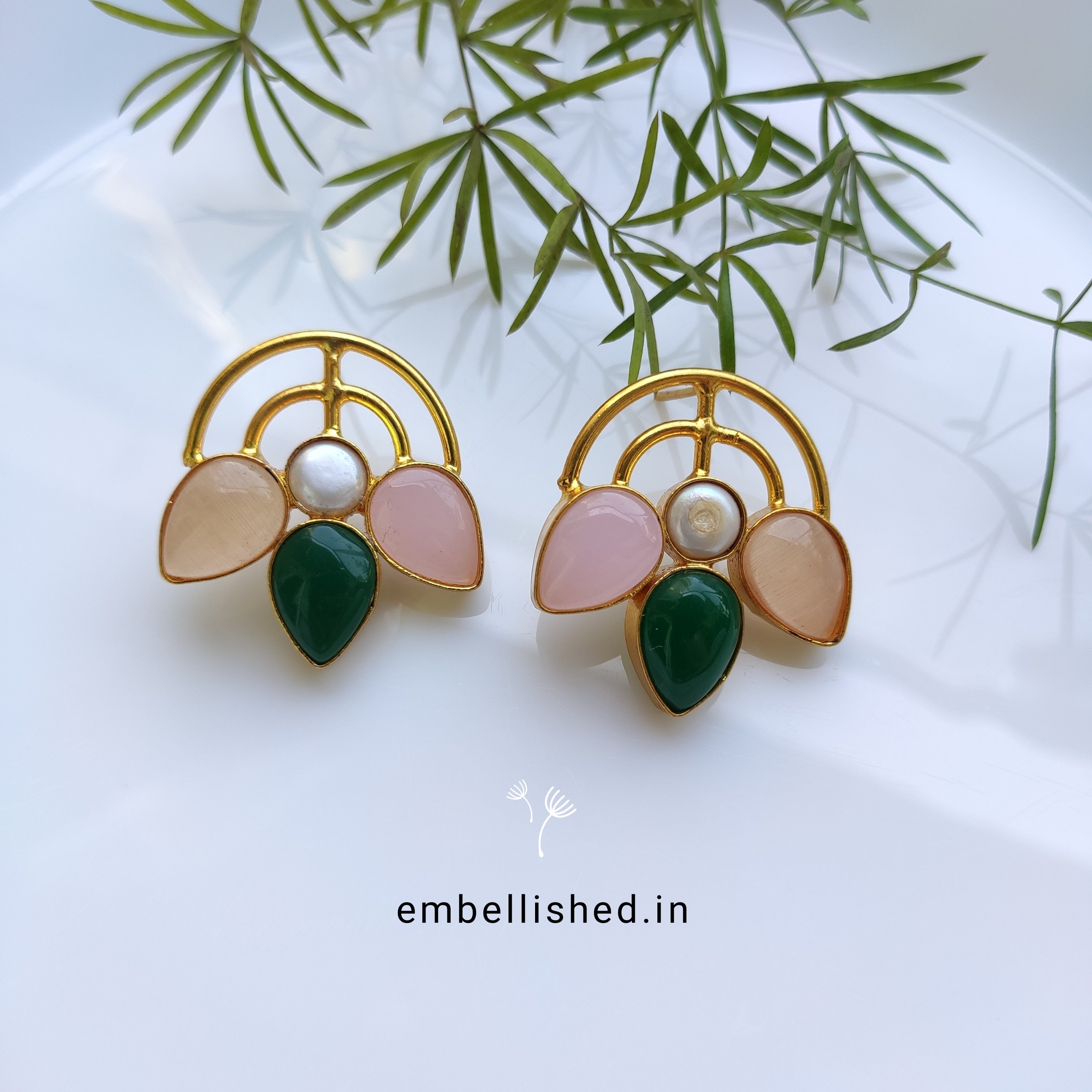 Monalisa dewdrop big studs